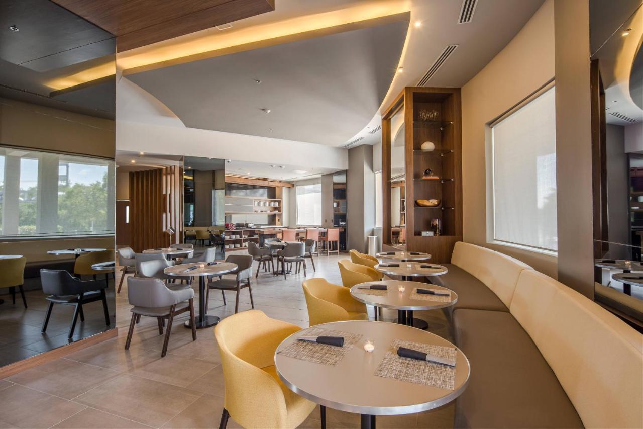 Ac Hotel By Marriott Guadalajara Expo Zapopan Eksteriør billede