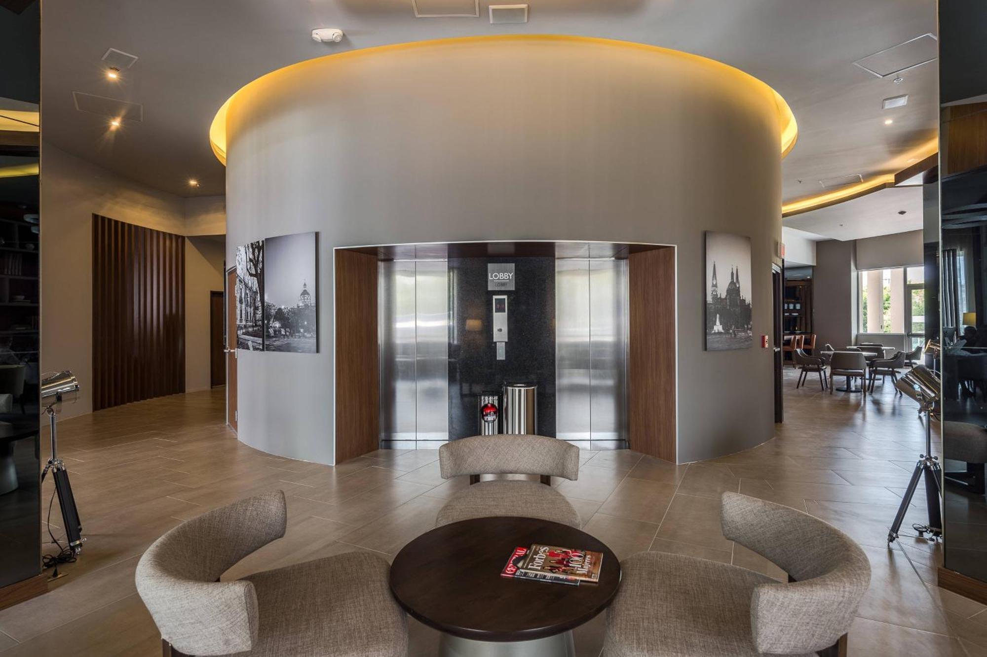Ac Hotel By Marriott Guadalajara Expo Zapopan Eksteriør billede