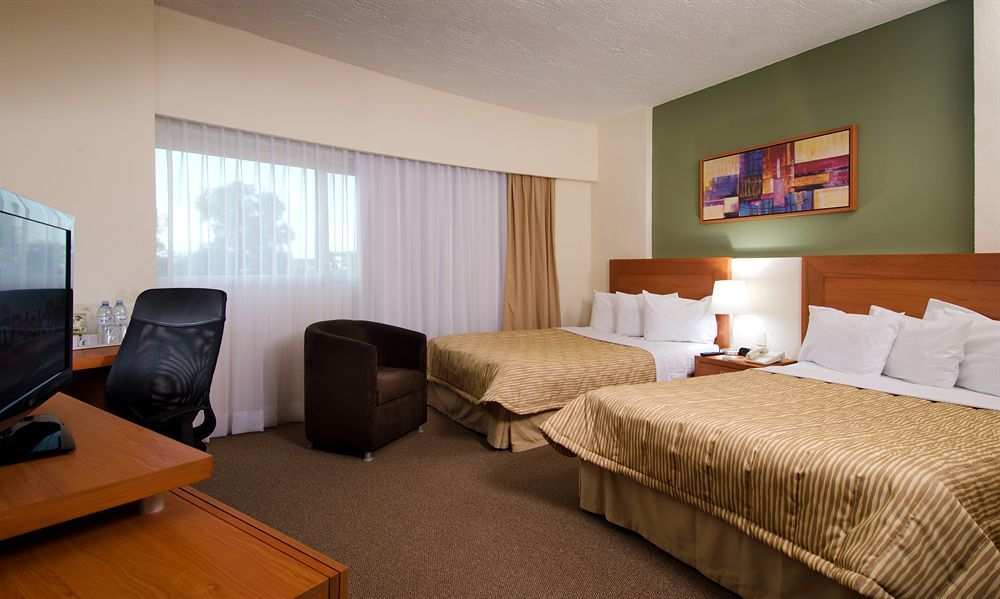 Ac Hotel By Marriott Guadalajara Expo Zapopan Eksteriør billede