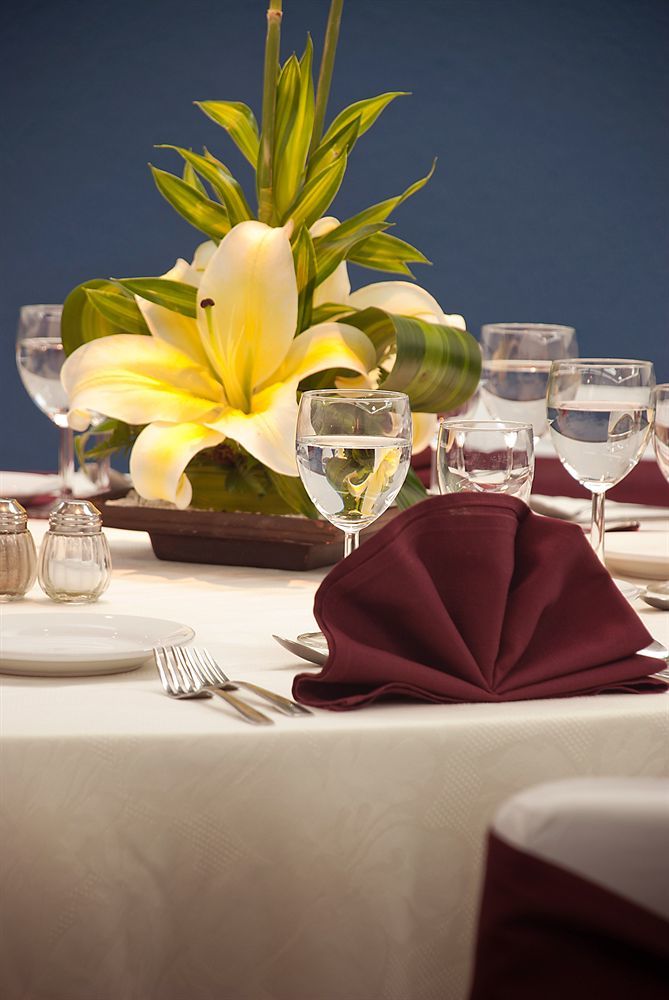 Ac Hotel By Marriott Guadalajara Expo Zapopan Eksteriør billede